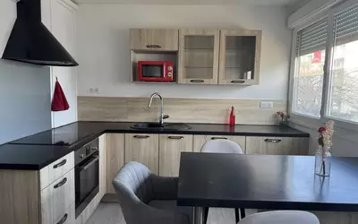 Aux Portes De Bordeaux-Au Calme-Avec 3 Balcons-