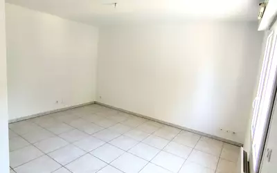 Étampes