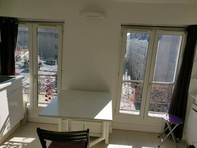 Location appartement studio Paris 11e