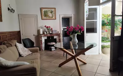 De Caractère  De 1860 240 M² + Grange Et Jardin Clos - Saint-Amand-Montrond (182