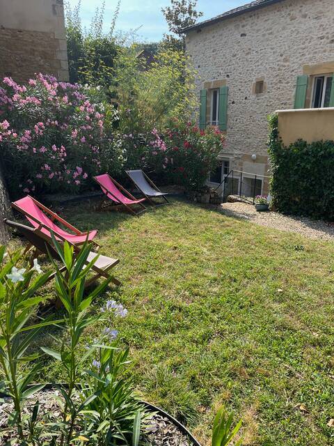 Le Buisson-De-Cadouin (24480)