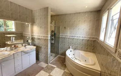 Béziers (34500)