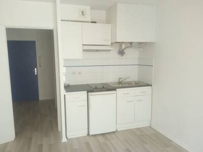 Location appartement studio Nîmes (30)