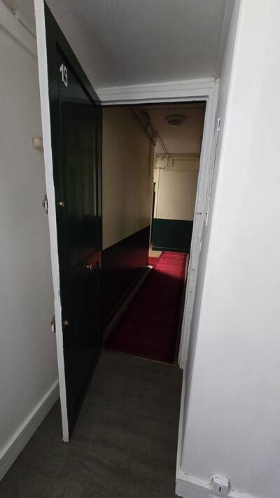 Location appartement studio Paris 7e