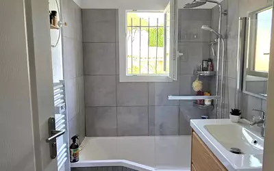 Fréjus (83600)