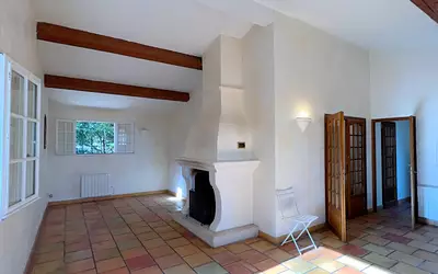Tourrettes-Sur-Loup (06140)