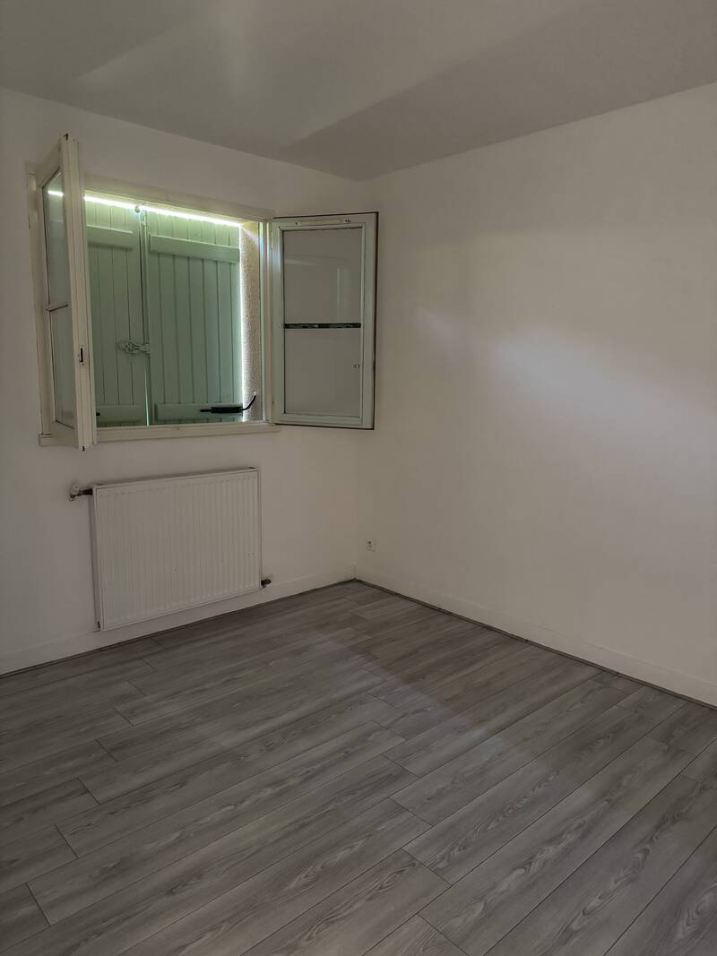 Houdan (78550)