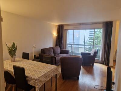 Location appartement 4 pièces Paris 19e