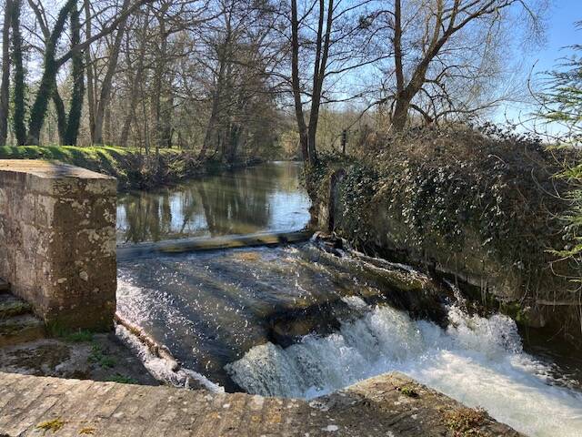 Beaumesnil (27410)