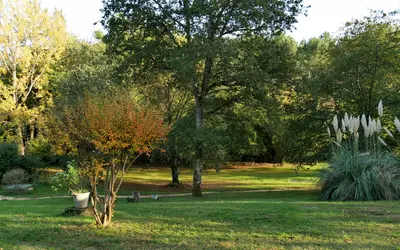 Domaine 2 Maisons + 5 Gites 495 M2