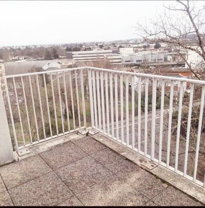 Location appartement studio Décines-Charpieu (69150)