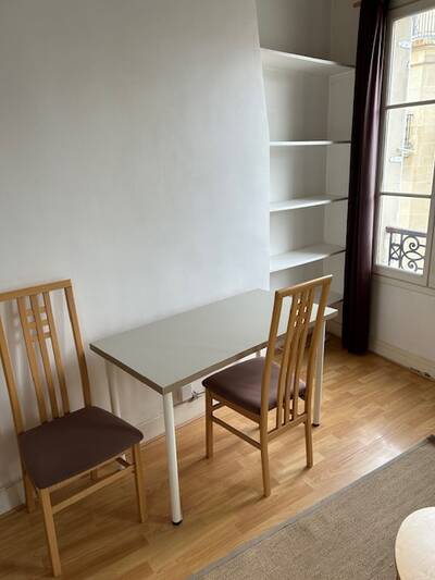 Location appartement studio Paris 7e