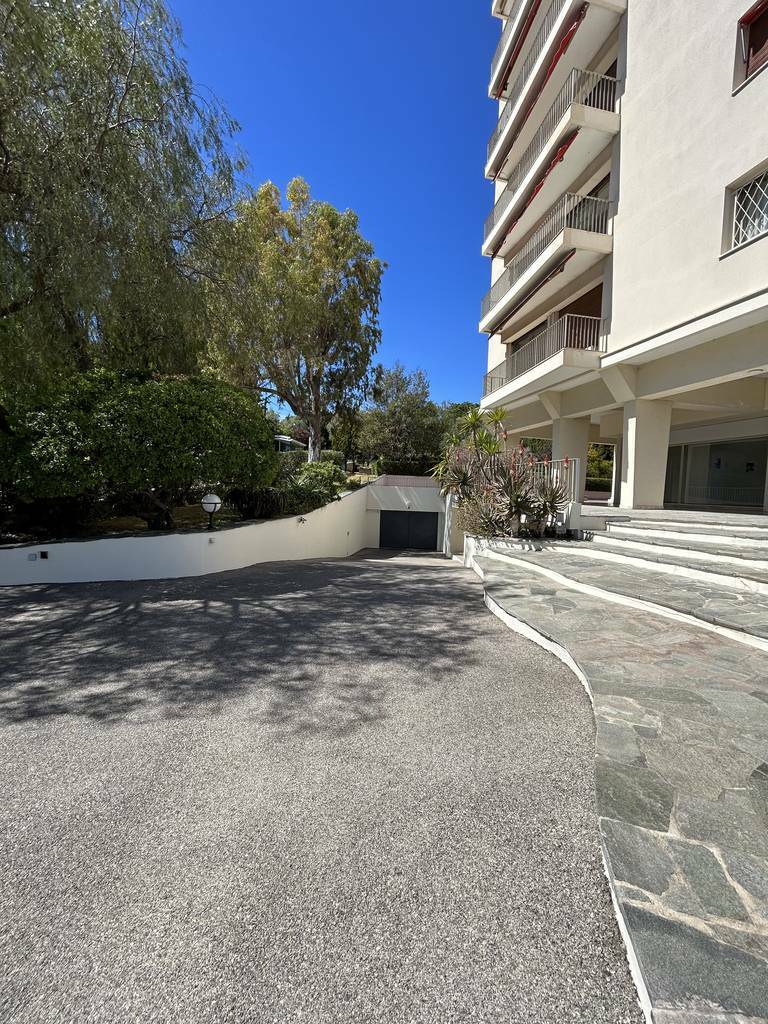 Antibes (06600)