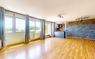 - Terrasse 17 M² + Box Fermé