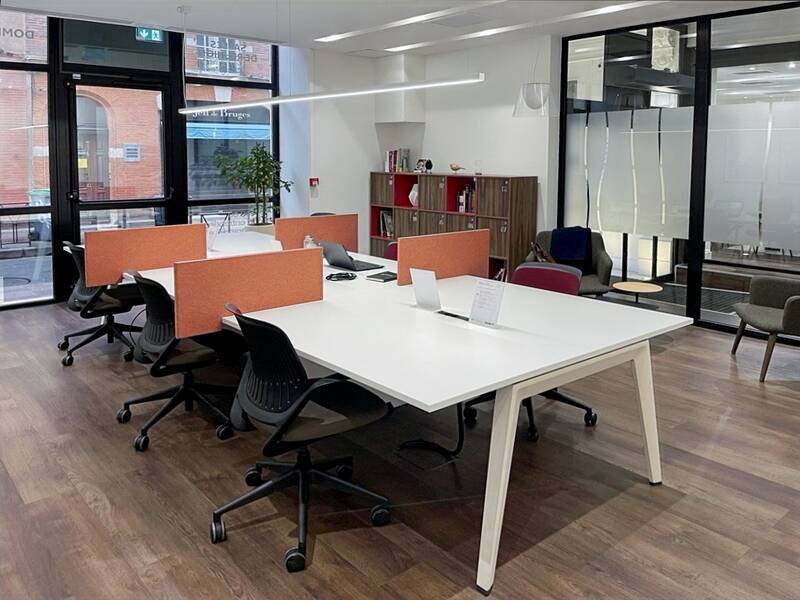 Bureaux, local professionnel Toulouse - 10&nbsp;m² - 379&nbsp;&euro;