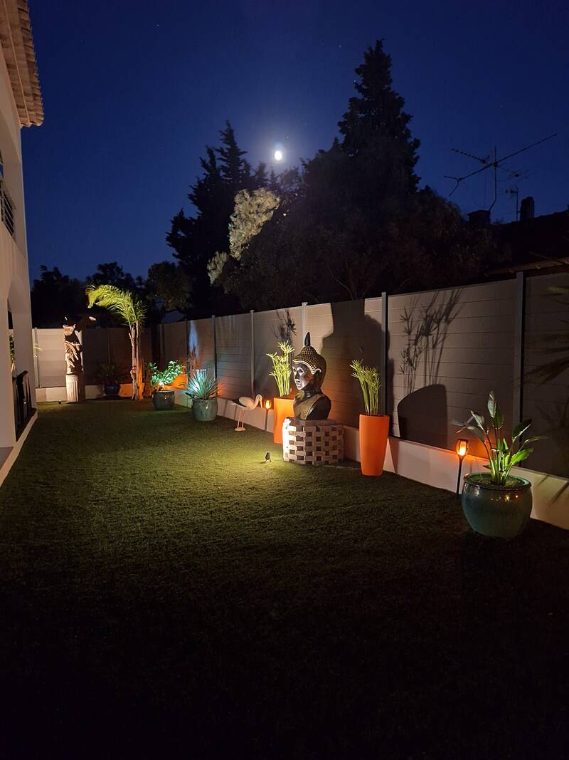 Fréjus (83600)