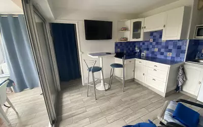 Fréjus (83600)