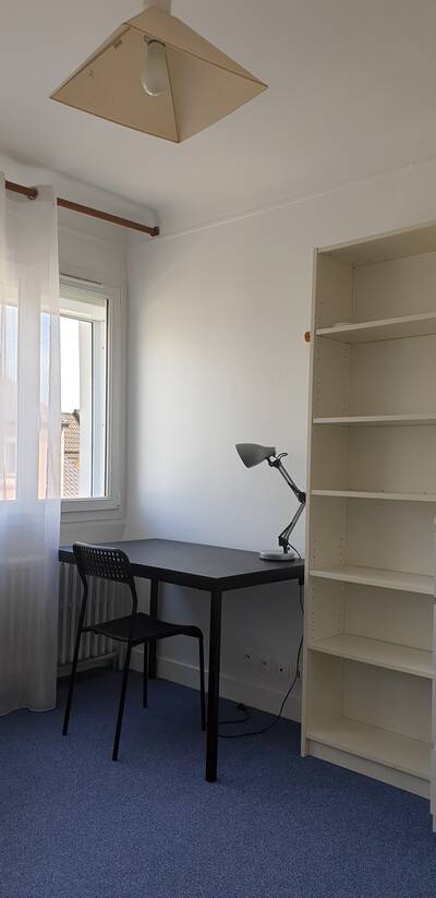 Location chambre en colocation studio Vélizy-Villacoublay (78140)
