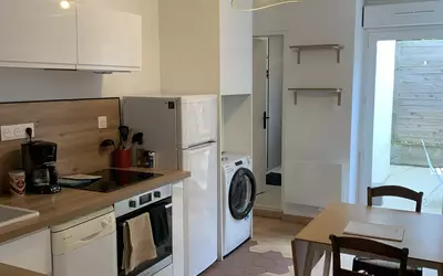Nantes (44000)