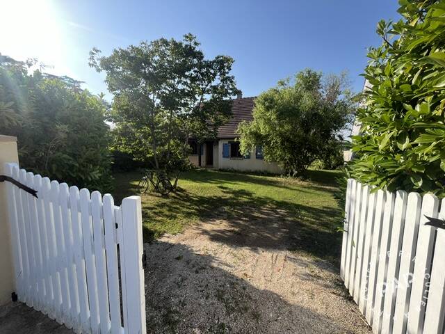 Maison 6 pièces 125 m² · à Longvilliers · 125 m² · 329 000 €