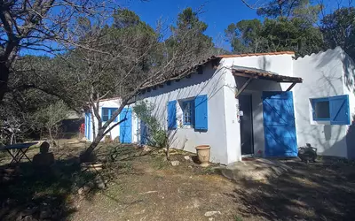 Entrecasteaux (83570)
