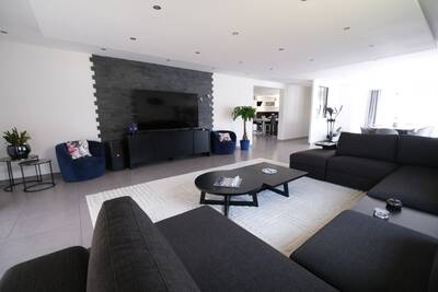 Vente maison 9 pièces Salon-de-Provence (13300)