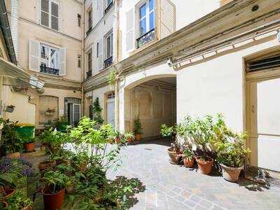Location appartement 2 pièces Paris 18e
