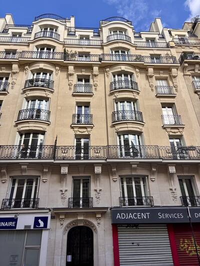 Location appartement 4 pièces Paris 18e