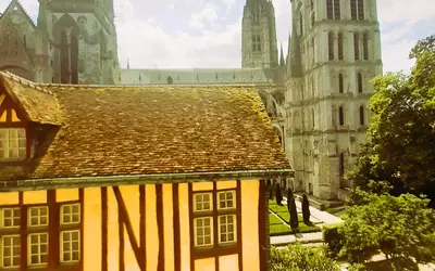 Rouen (76000)
