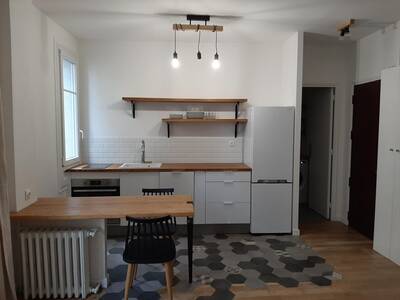 Location appartement 2 pièces Paris 18e