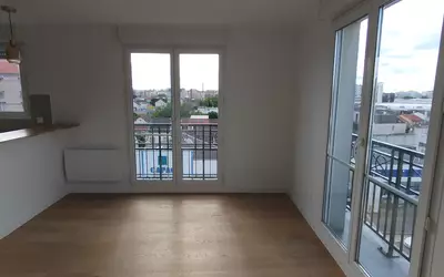 Saint-Ouen-Sur-Seine (93400)