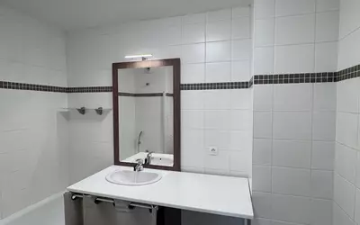 Bois-D'arcy Avec Terrasse 20 M2