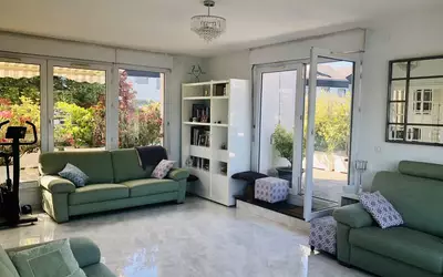 Fontenay-Aux-Roses Avec Terrasse 52M2