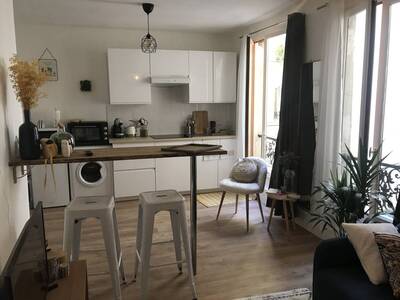 Location appartement studio Paris 18e