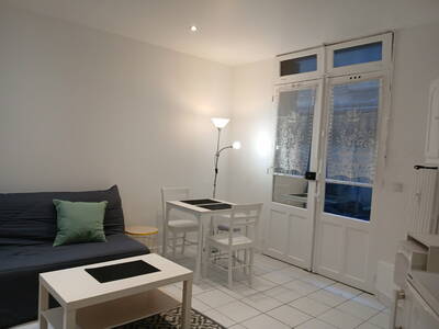Location appartement studio Paris 19e