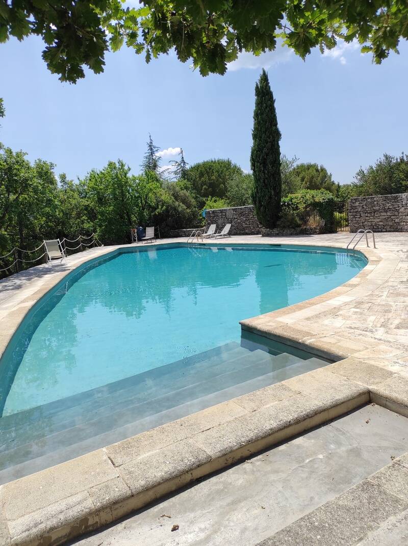 Saint-Martin-De-Castillon (84750)