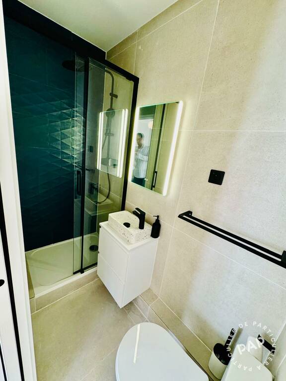 Location meublée appartement 2 pièces 25 m² Marseille 5E 25 m² 860