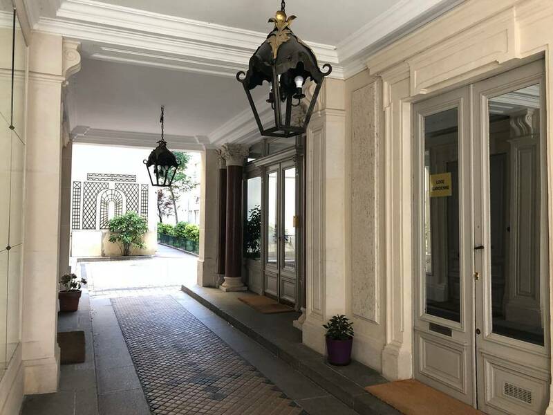 Paris 17E