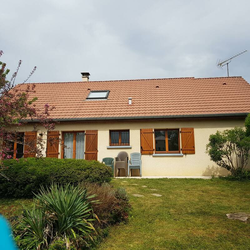 Pelousey (25170)
