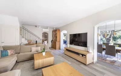 Mougins (06250)