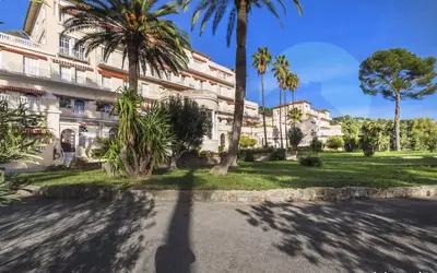Hyères (83400)