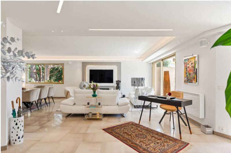Cannes (06150)