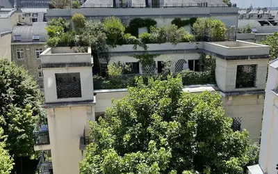 Paris 8E