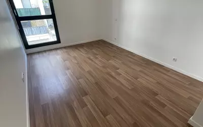 Appartement 5 pièces 90 m² · à Aubervilliers · 90 m² · 300 000 €
