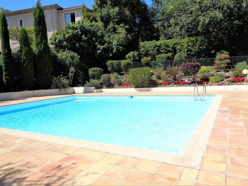 Cannes (06400)
