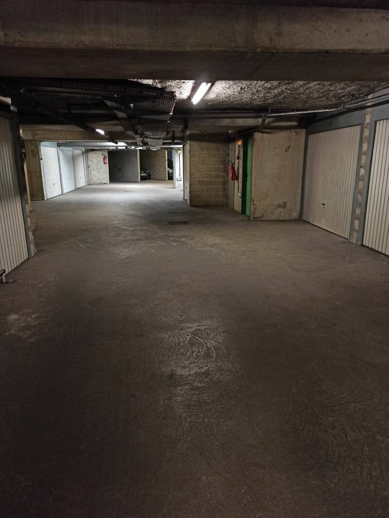 Saint-Denis (93200)