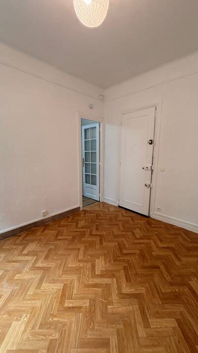 Location appartement studio Paris 15e
