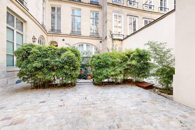 Paris 4E