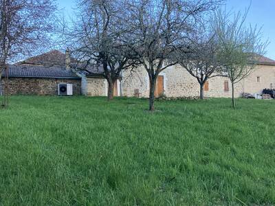 Location maison 4 pièces Beauregard-et-Bassac (24140)