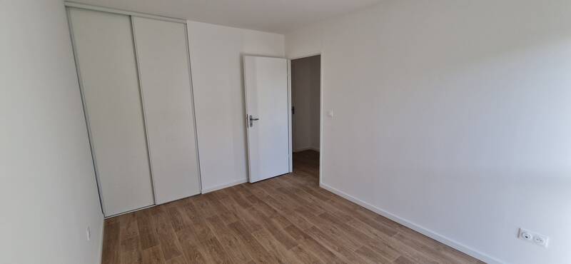 Trélazé (49800)
